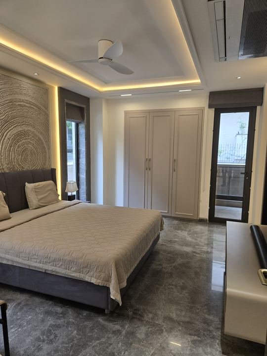4 BHK builder floor with bar lounge in Anand Niketan – photo 3
