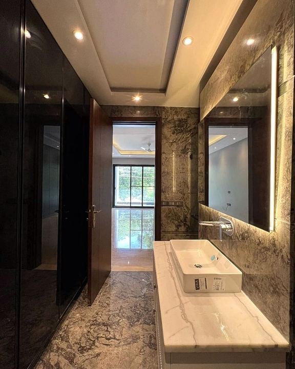 New 3 BHK builder floor in Hauz Khas – photo 3
