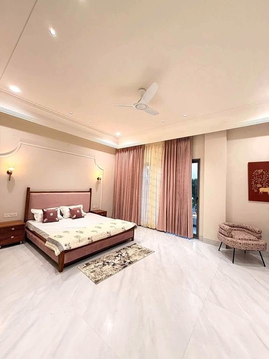 1.5-acre farmhouse with pool in Chattarpur – photo 5